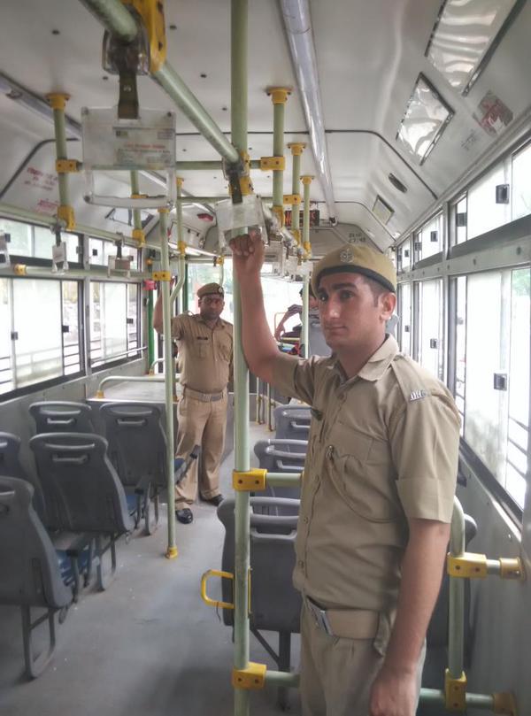 RequestPrintCom's tweet image. We appreciate Delhi government to consider safety of passengers is their first priority.