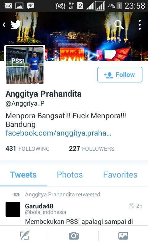 @DivHumasPolri ayo Polisi,org spt <a href="/Anggitya_P/">Anggitya Prahandita</a> ini pantas utk ditangkap atas hinaan kpd Menteri. #TangkapAnggitya