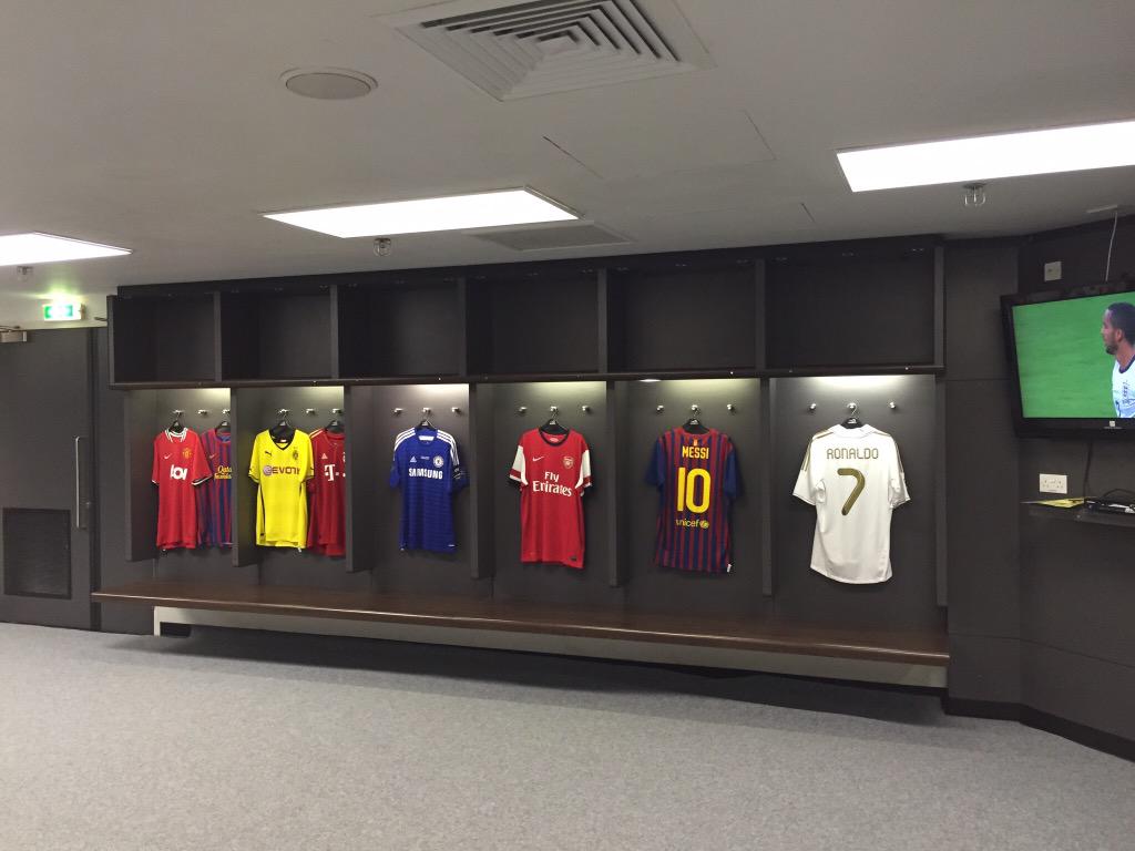 AFSfireuk's tweet image. Back on the job where AFS all began yesterday, fixing faults with Honeywell XLS80 #Wembley