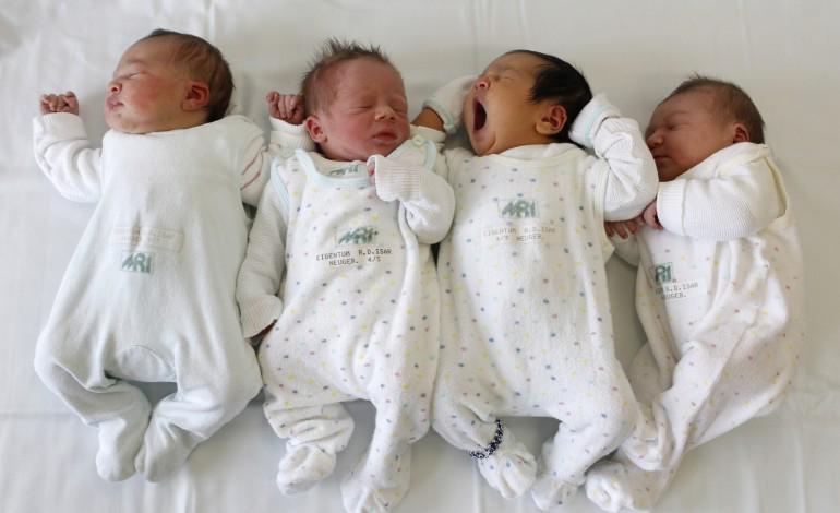 CapitalTVLive's tweet photo. #China Couples Who Buy Children To Face Prosecution: Report
Read more: http://t.co/r0h2u4nRET #DailyCapital http://t.co/ip4dqWi4bh