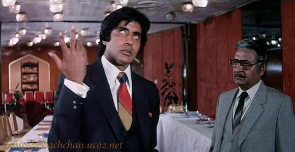 PagalChori's tweet photo. Wah rey maalik, chale they "Chief" banne aur Khud hi "Thief" nikale !
#dlfbuyerexperience #AMRUT http://t.co/18a05UGX63