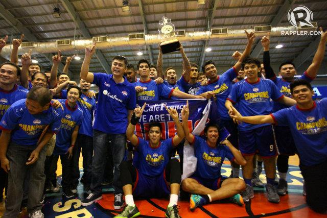 rapplerdotcom's tweet photo. JUST IN: Ebondo game winner leads Cafe France to D-League title http://t.co/HsqaZIGX3A http://t.co/vecdDSgyw8
