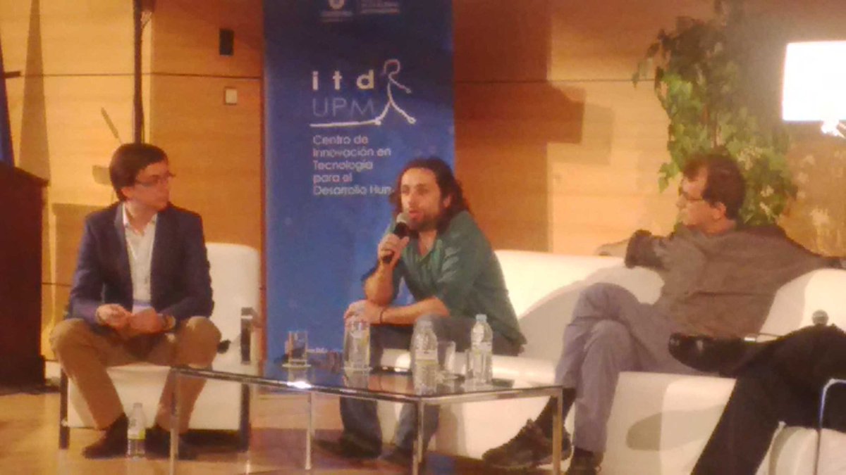 vlopezsaavedra's tweet image. @litonidas @estebanmoro @gquaggiotto translating Big Data into real life #BIGDATA4dev #Nowcasting #itdupm2015