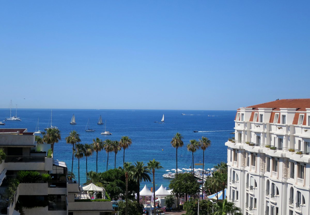 Hôtel Gray d'Albion  tweet media