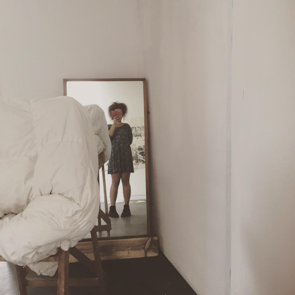 Soaking up the creative vibes; end of year art Exhibition <a href="/Cityislington/">CTY&ISLNTON COLLEGE</a> college.  <a href="/RowanArtsVol/">Rowan Arts Volunteer</a> <a href="/hollowaylife/">Holloway Life</a>