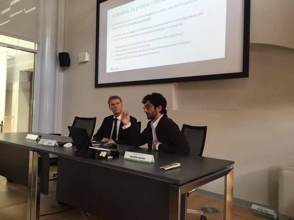 WeForGreen_IT's tweet photo. @DavideZed presenta @enostra e il suo sviluppo in seno a @REScoopEU
#Convegno #EUSEW15 #EnergyOnAir http://t.co/xNH0UkT8UW