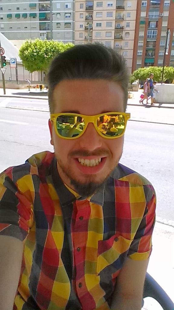 CesarSegui's tweet photo. #Summertime :) http://t.co/B1Efj6fpAh