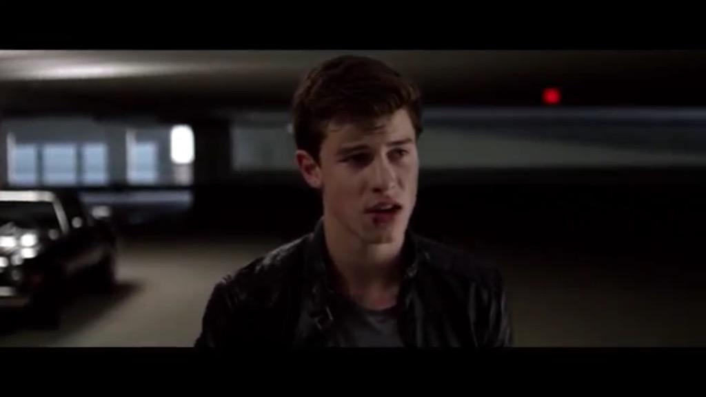 ValerieFresnos's tweet photo. this was such an intense but amazing video, i really enjoyed it. // #NewStitchesVideo @ShawnMendes. http://t.co/GxzUUbcaR0