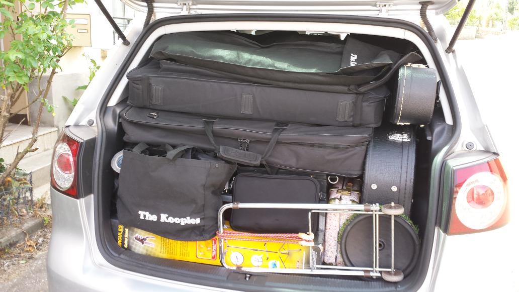 LunaGritt's tweet photo. En route pour #Paris ! Ce soir #live au Pop In (11eme arr.). Start 21H ! #EntreeLibre   @The_Kooples http://t.co/TaCeZJNRit