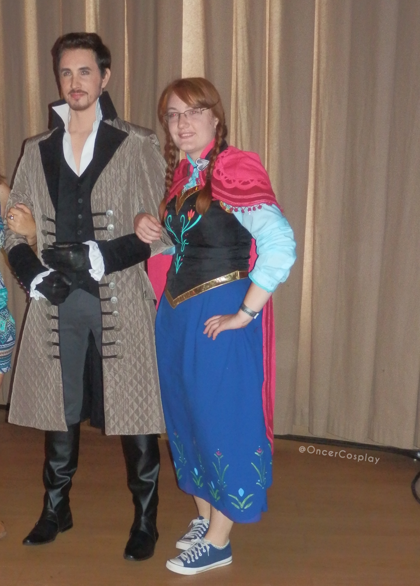 OncerCosplay's tweet photo. @tomabaud and Anna cosplayer at #FairyTalesIII @Xivent #cosplay http://t.co/wLNsotbdUx