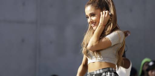 ジェネットマッカーディ Twitter Search