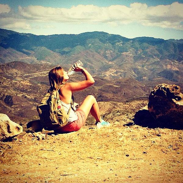 This girl @laurajanet93 will travel #southamerica with only a #bike: bit.ly/1Cw7awW