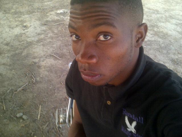 Iamtpainzy's tweet photo. Relaxin http://t.co/iEJx1FpRF5