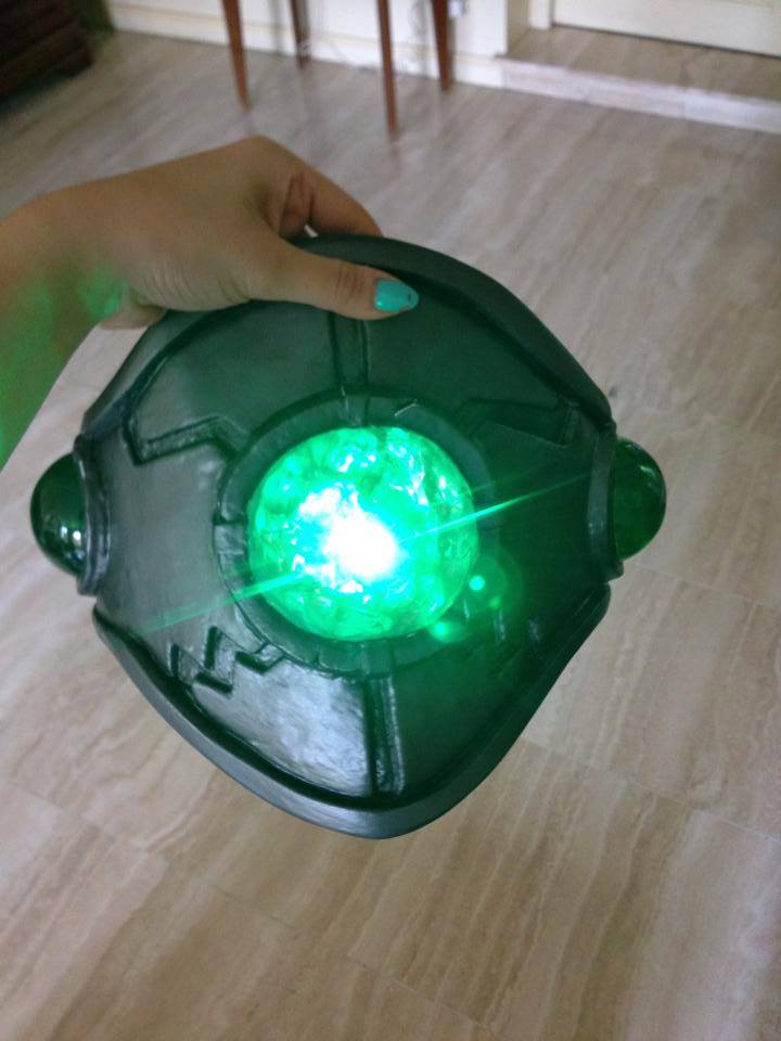 MiyabiCosplay's tweet photo. I finish my Liara's Cosplay for J.E (middle gem test)You can see more WIP here #wildstar https://t.co/IhghOvsPJ5 http://t.co/pLss0yATES