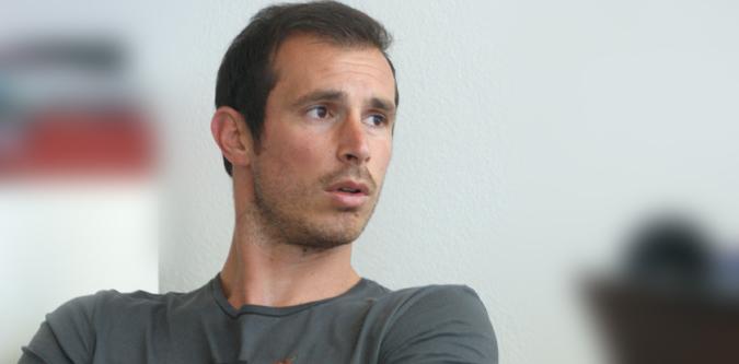 SB29's tweet photo. @GregLorenzi va s'engager avec le @SB29officiel. http://t.co/Q3OayyuknB http://t.co/8Q1fjRD0Ys