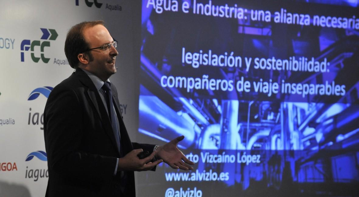 iAgua's tweet photo. Agua, industria, legislación y sostenibilidad http://t.co/uV0fJmfzZb Un post imprescindible por @alvizlo http://t.co/vdw1ZKiEpA
