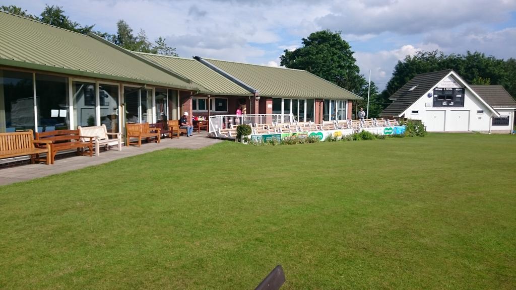LeekCricketClub's tweet photo. Marquee up. Beer at the ready. Pitch looks spotless. Weather is beautiful. Beer Festival starts tonight at 6👌👌🍺🍺🍺🍻 http://t.co/1RX2XHYMZO