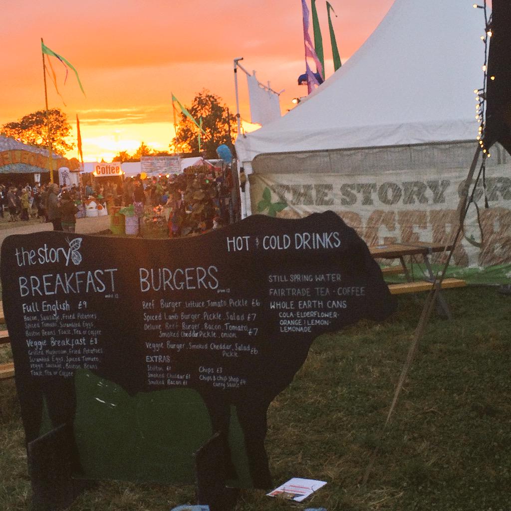 eatdrinkbristol's tweet photo. Lovely little bit of #solstice sky at #Glasto2015 outside our D-Market story cafe last night. Come see us mind http://t.co/maP3F37dzt