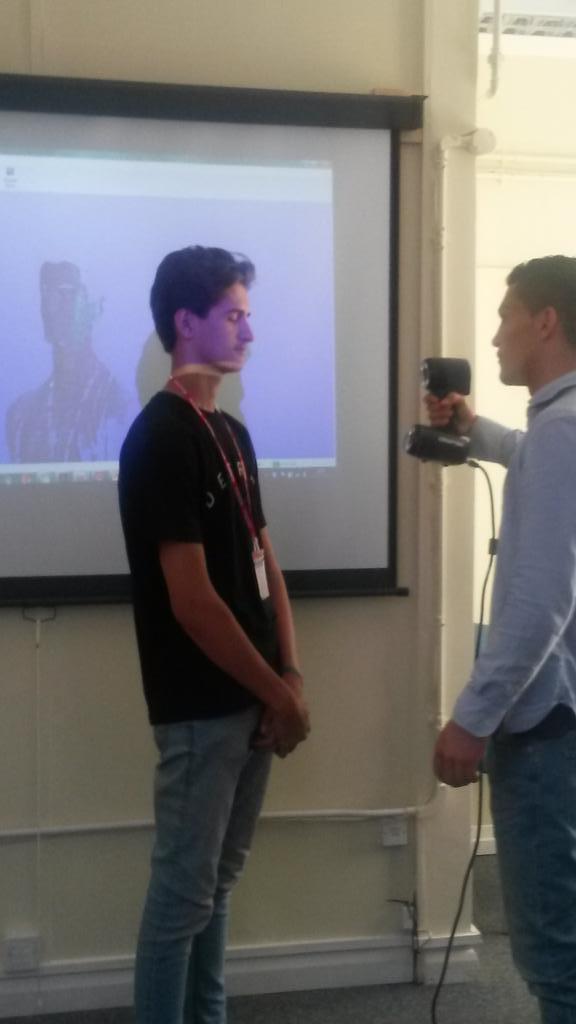 Kelly_Odell_QAS's tweet photo. @PiggottSchool students getting stuck into 3D scanning at the @cw_plastics apprenticeship open morning http://t.co/1kzUpTyA04