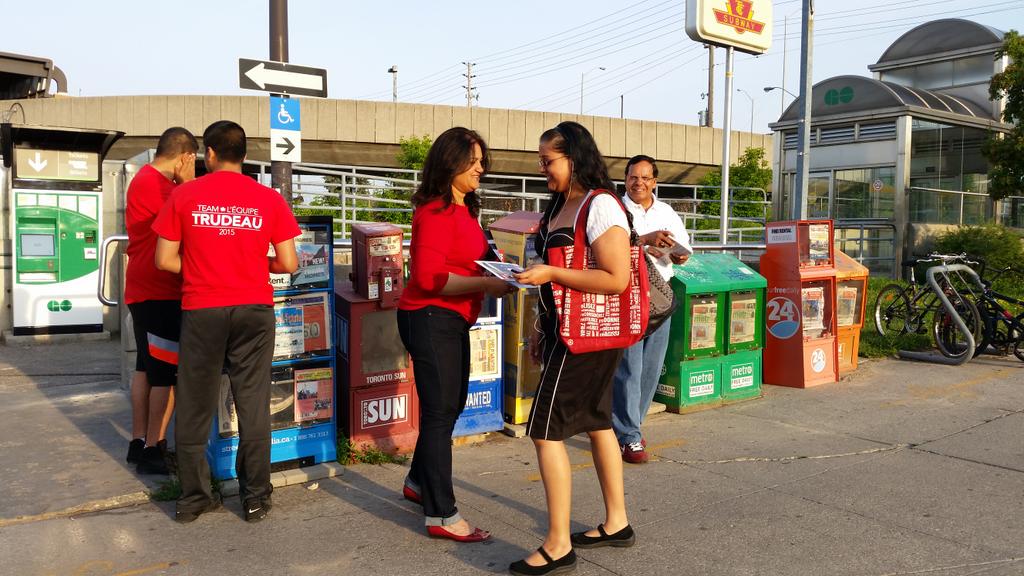 SalmaZahid15's tweet photo. Had a great Morning of Action talking to people about @liberal_party #fairnessplan for the middle class. #RealChange http://t.co/AdbM182jhH