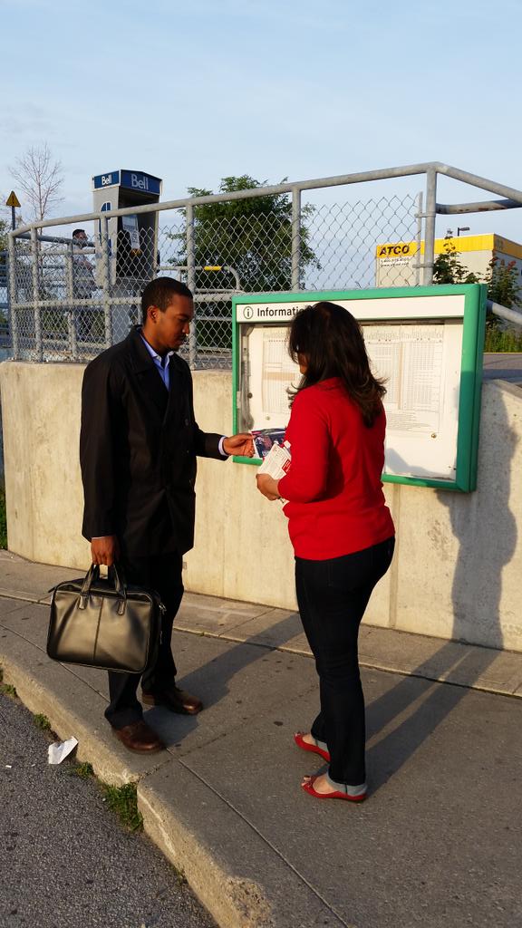 SalmaZahid15's tweet photo. Had a great Morning of Action talking to people about @liberal_party #fairnessplan for the middle class. #RealChange http://t.co/AdbM182jhH