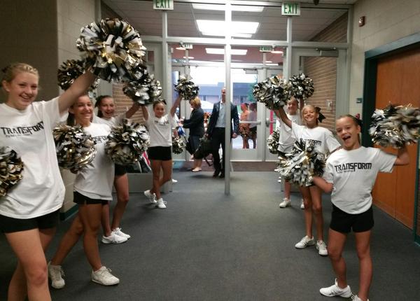 _bradfischer's tweet photo. Not a bad way to start my day at work. #pvtransform15 #INeLearn @Five_StarTech http://t.co/mtSXwTSNAj