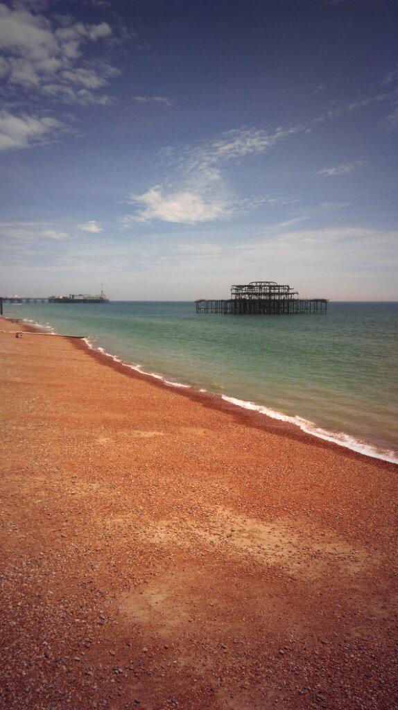 BrightonBudget's tweet photo. Gosh and darn I love this city #Brighton #lunchtimestroll http://t.co/Aiu2u0OgFW