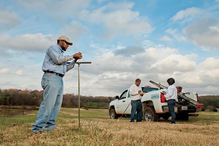 NationalFFA's tweet photo. Pursuing education in agronomy can land you in one of these 5 careers » http://t.co/VzCsm3FQVU http://t.co/QsuddCZ2TF
