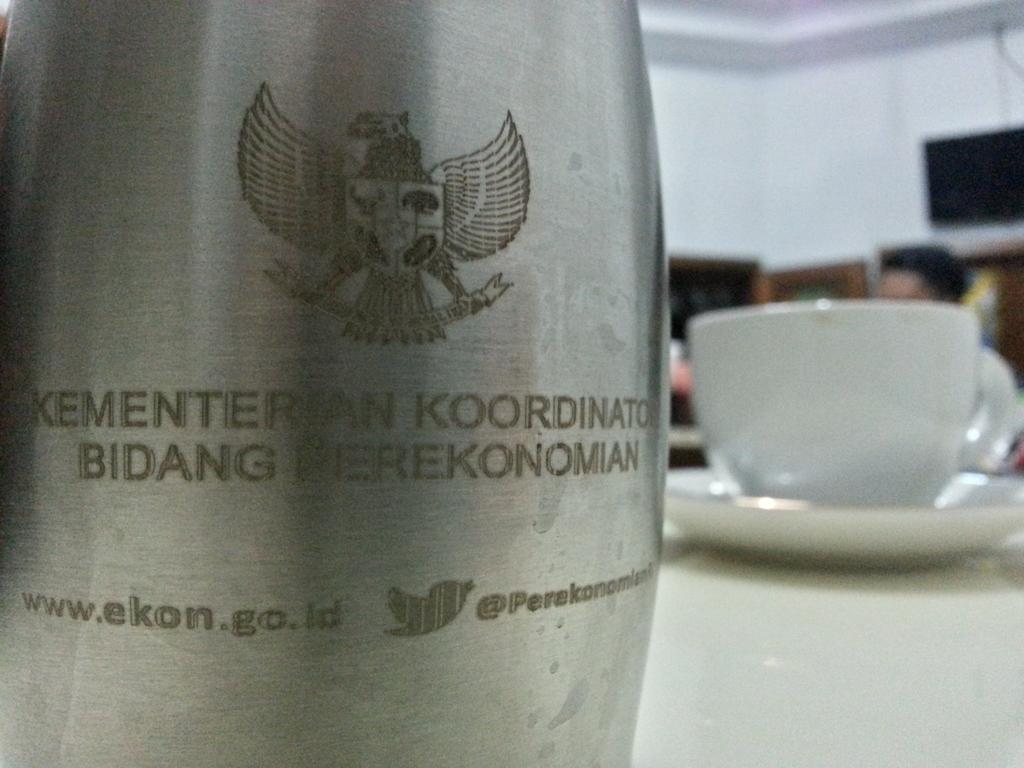 Alhamdulillah <a href="/PerekonomianRI/">Kemenko Perekonomian RI</a> dukung #gerakan1000tumbler 
Kurangi pemakaian 'disposable'
cc <a href="/amierahmilahoke/">ami</a>