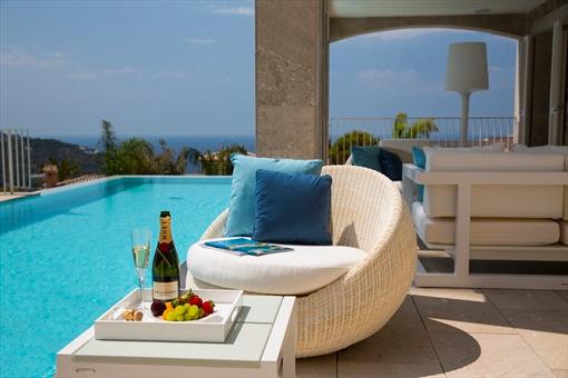 PortaMallorquin's tweet photo. A view, you will never forget!  Fantastic #villa in #PuertoAndratx http://t.co/u8sZmLVnlI #LoveMallorca http://t.co/6TfyXfcBeu