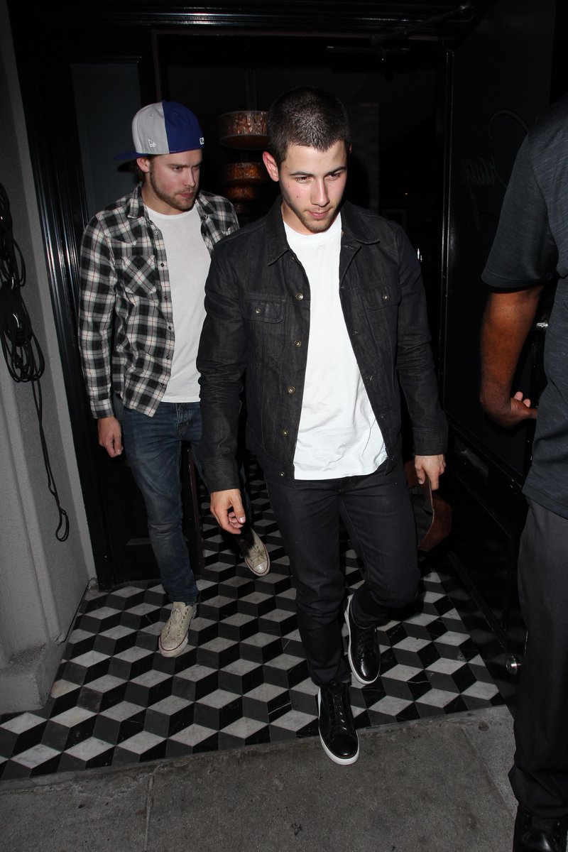 OverstreetCNews's tweet photo. Chord Overstreet and Nick Jonas exit Craig’s restaurant after grabbing dinner for the evening http://t.co/aUB2lHIvNI http://t.co/V86OkmlJrM