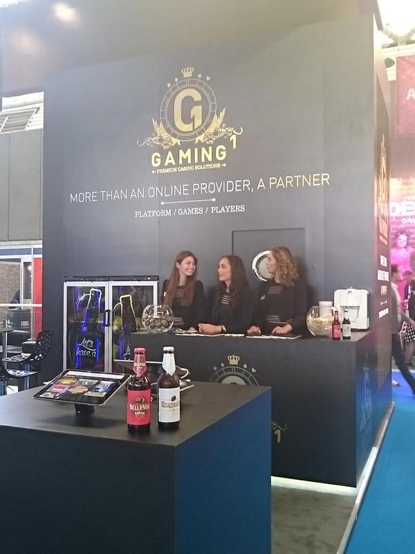 GAMING1's tweet photo. The beers are ready to be served! Come &amp; get 1! @GAMING1 at #B60 or just come and say hi. #IGSS2015 #PlatinumSponsor http://t.co/eNBHogfSMo
