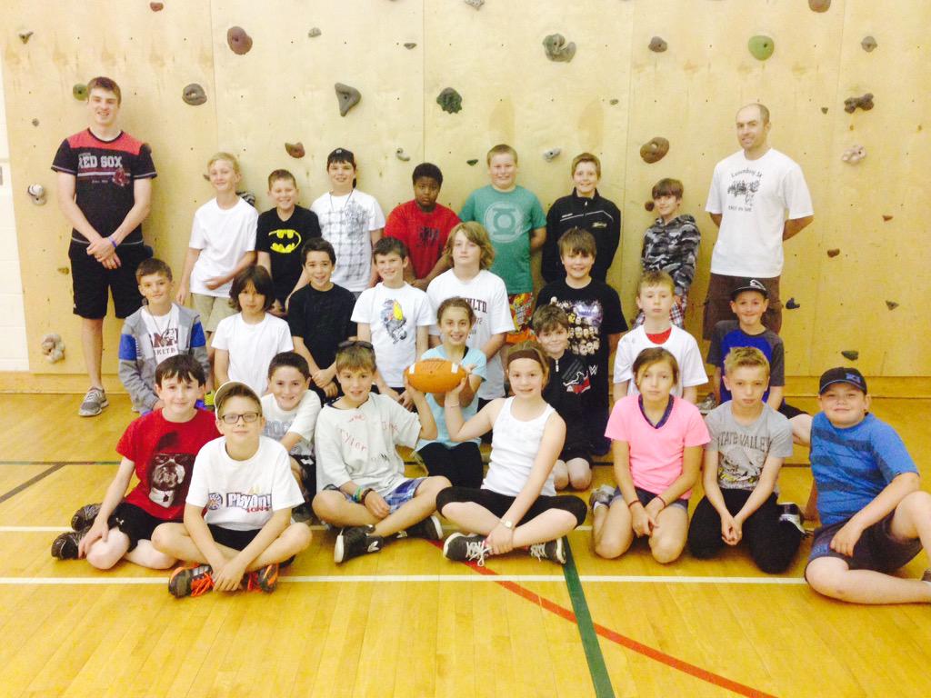 neattt3's tweet photo. HPCS Flag Football team 2015 @HRSB_Official http://t.co/7USGvz6vlv