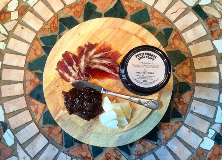 PrimalFoodsCA's tweet photo. Our new Porterhouse Onion Confit featuring Pinot Noir from @grangewinery http://t.co/5qzXOi4kqQ