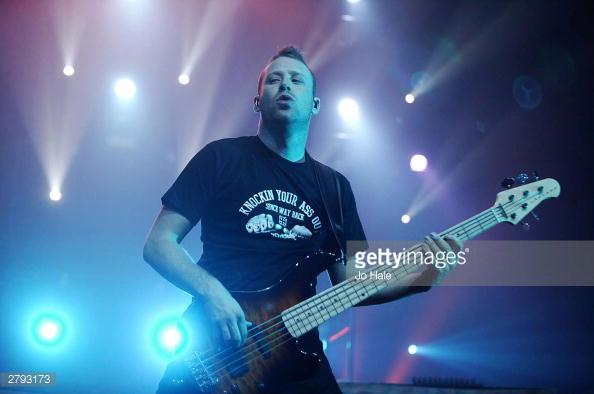 We hope Mike Kroeger of has had a Happy Birthday!
Here he is on our stage in \03...
(©Jo Hale) 