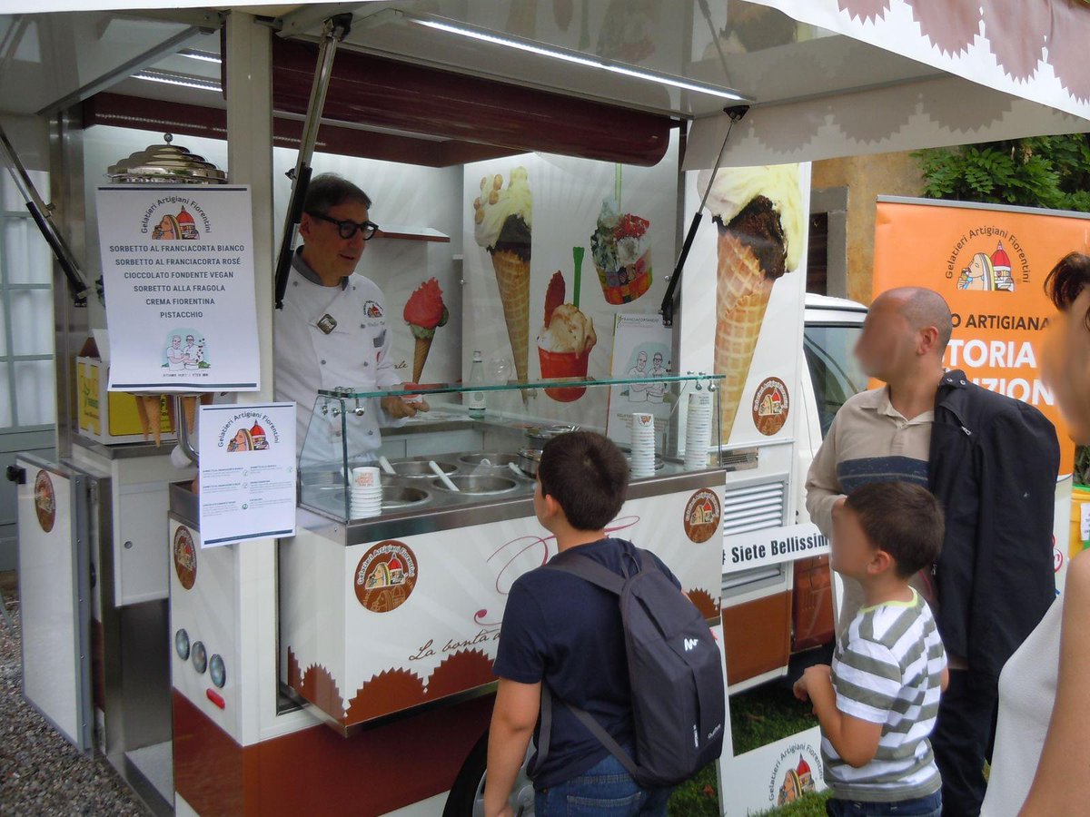 ExtensiveResti's tweet image. LA GELATERIA ITINERANTE FLO' A LA CUCINA ITALIANA resti.it/blog/la-gelate…  #Flo #gelateriaitinerante #lacucinaitaliana