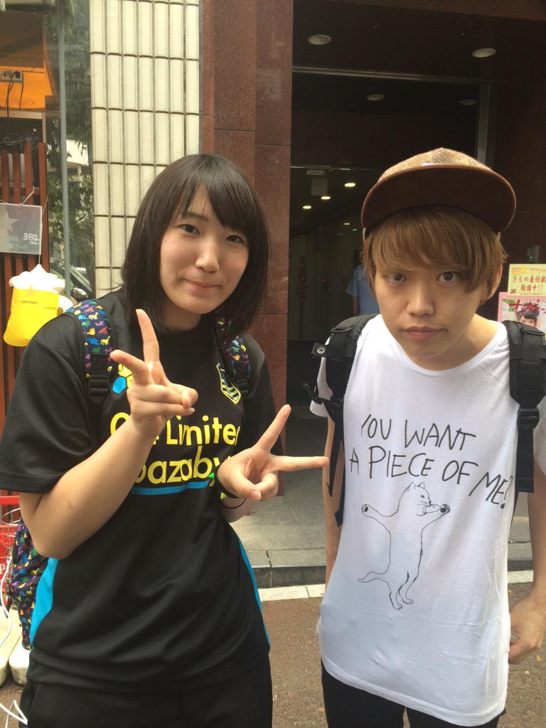 使いません Ar Twitter フォーリミ仙台雄大さんたちのおかげでgenさんと写真撮れた サインももらえた 本当に感謝してます フォーリミ仙台 Gen 04ls Http T Co 9zwfma87c0