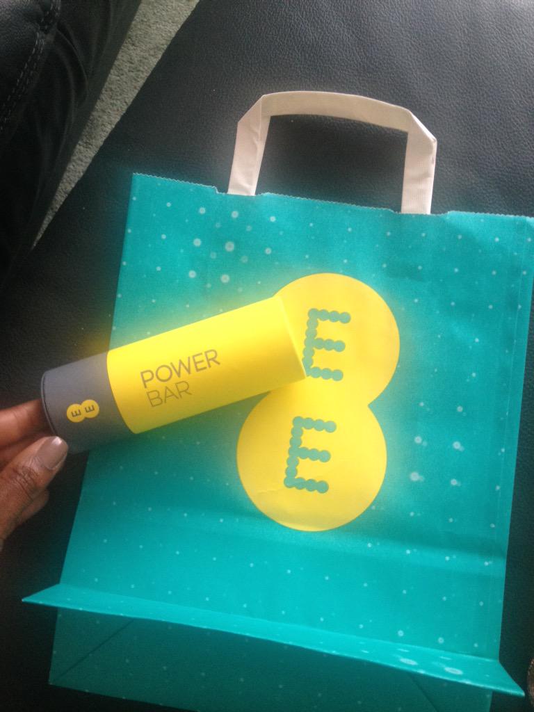 1RachelJohn's tweet image. Just want to thank @EE for the free Power Bar. EE customers text &apos;Power&apos; to 365 #yes #chargeandgo #powerbar
