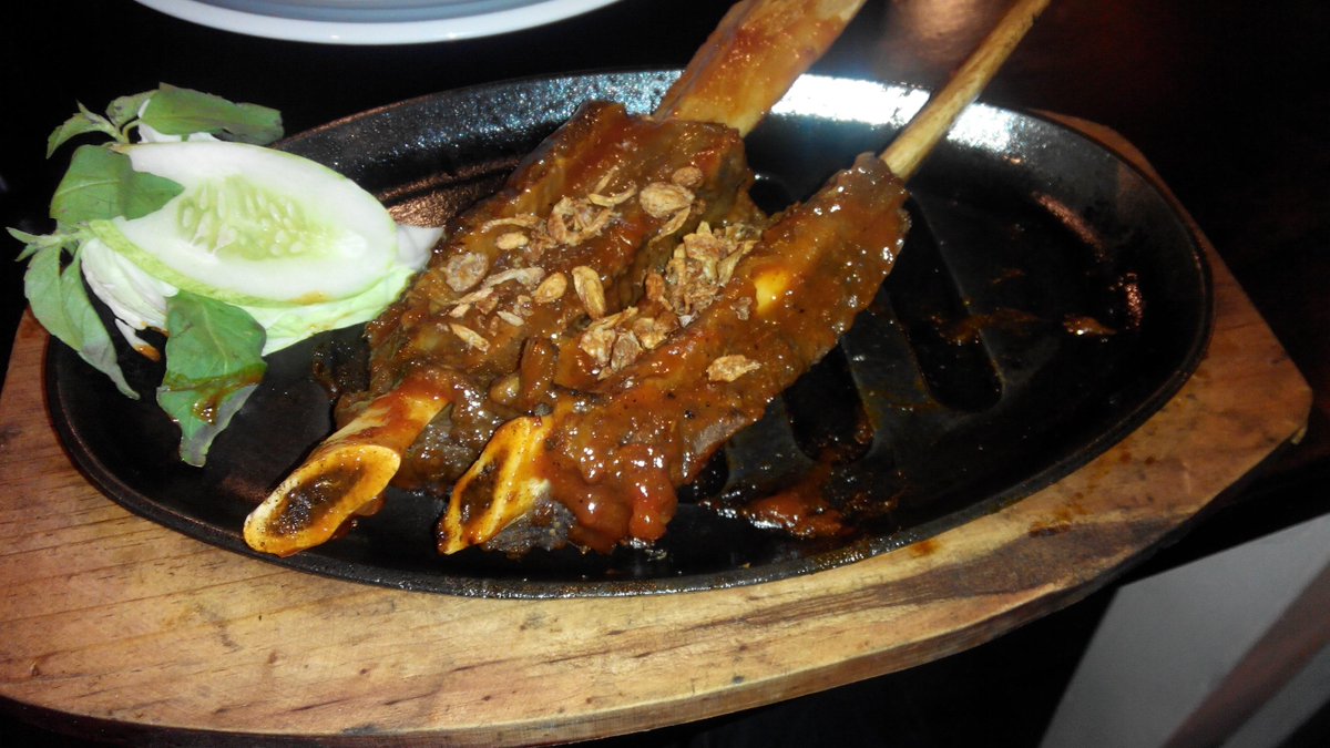 rahmatgonjalez's tweet photo. @P_confuseADV iga bakar buat lau lagi di top mdpl mantep pisan ini...... http://t.co/wdmIXNY6Ft