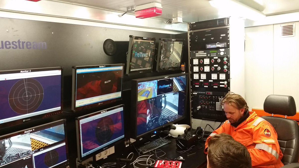 De MV-5 (5-Channel Multiviewer) van <a href="/KramerElec/">kramer</a> is naar volle tevredenheid bij <a href="/BluestreamO/">Bluestream Offshore</a> geïnstalleerd!