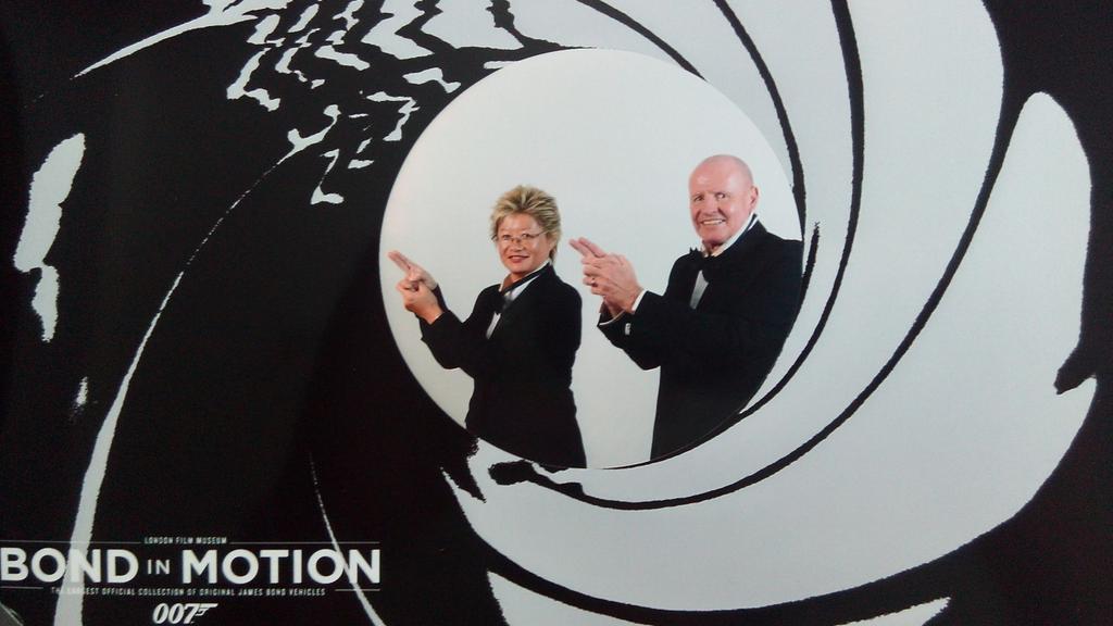 jjassociatesYin's tweet photo. @ldnfilmmuseum #bondinmotion
#double007
#JamesBond
#London
@philjjassociate http://t.co/5x0S2f8kWW