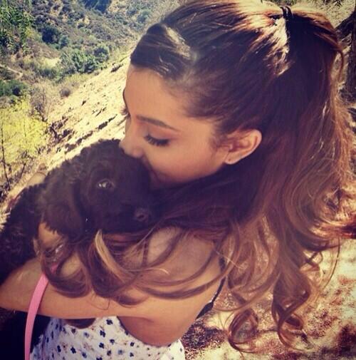 Ariana grande
Happy birthday                          