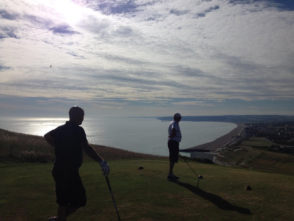 Lovely day for golf.. #seafordhead #golf #beautifulgolfcourse #sevensisters #sussexgolfcourses #viewfromthetee