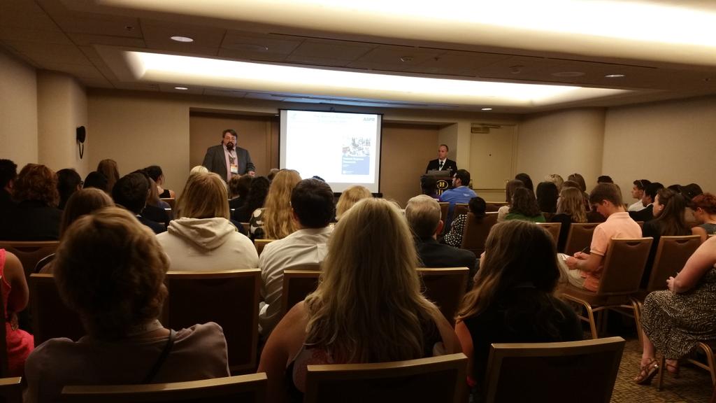 MRC_ASPR's tweet photo. "Controlling Chaos" in a disaster session is packed! As a student, you do have a role. Be a responder! #HOSANLC2015 http://t.co/U7EiayqH15