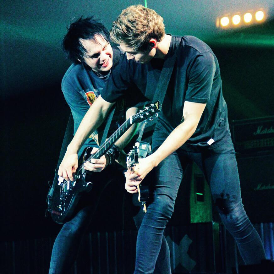 hi-or-hey-records-on-twitter-rowyso-5sos-http-t-co-wjviyps5sa
