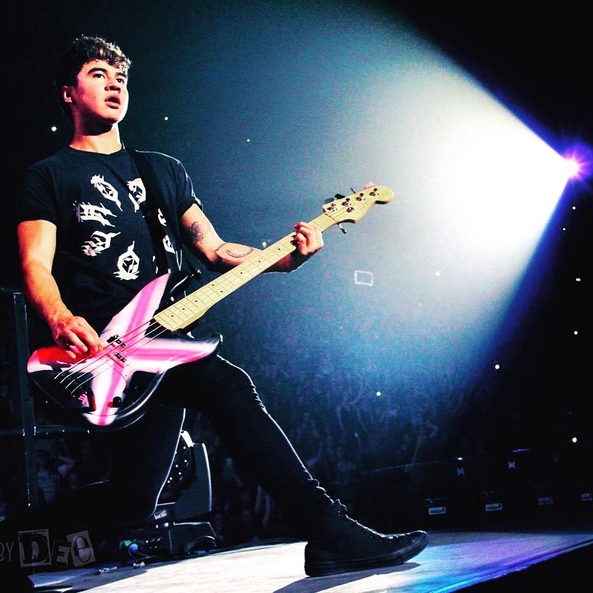 hi-or-hey-records-on-twitter-rowyso-5sos-http-t-co-wjviyps5sa