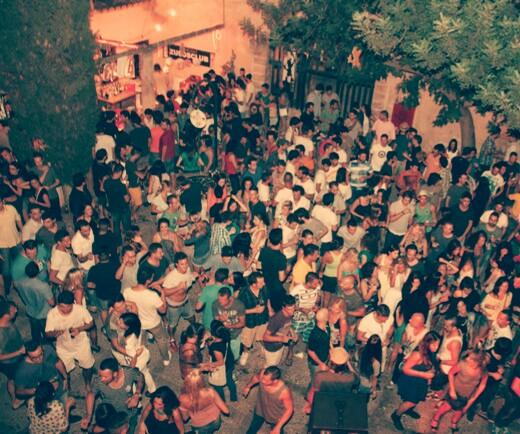 ❂ RUMBA PARTY ❂

¡Estamos ansiosos por estrenarnos en <a href="/Sapossessio/">Sa Possessió</a> el dia 10 de Julio para la #RumbaParty!