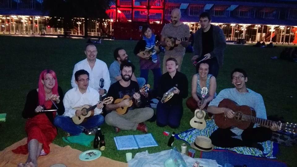 Les élèves du cours de #cavaquinho vous souhaitent une bonne soirée #lavilette #paris