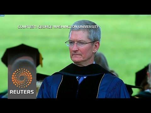 WLSA101's tweet photo. Apple CEO touts iPhone, praises Silicon Valley in commencement speech http://t.co/lKJrzo7hPU #staged http://t.co/33PrnjLRaW
