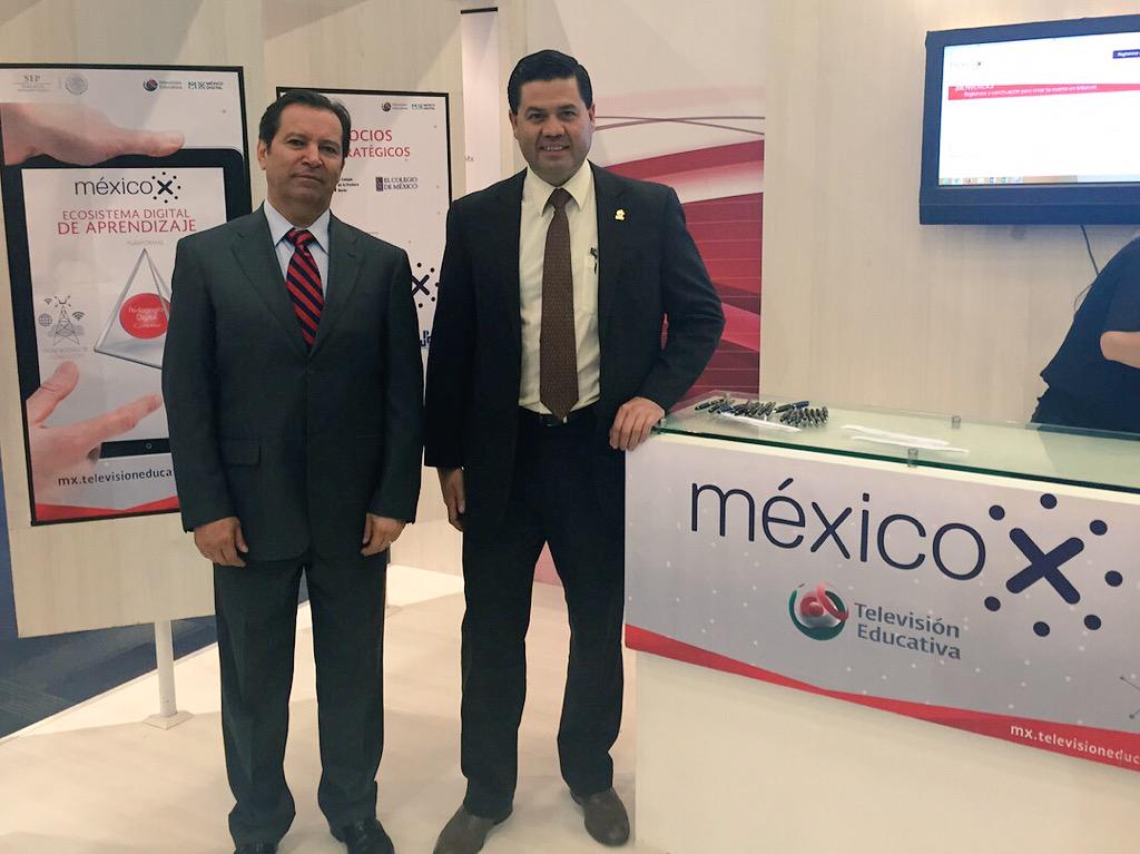 aprende_mx's tweet photo. Seguimos en @virtualeduca presentando MéxicoX te invitamos a ser parte de #MoocMx http://t.co/h8bkOtlNP9 http://t.co/STCUB20TJo